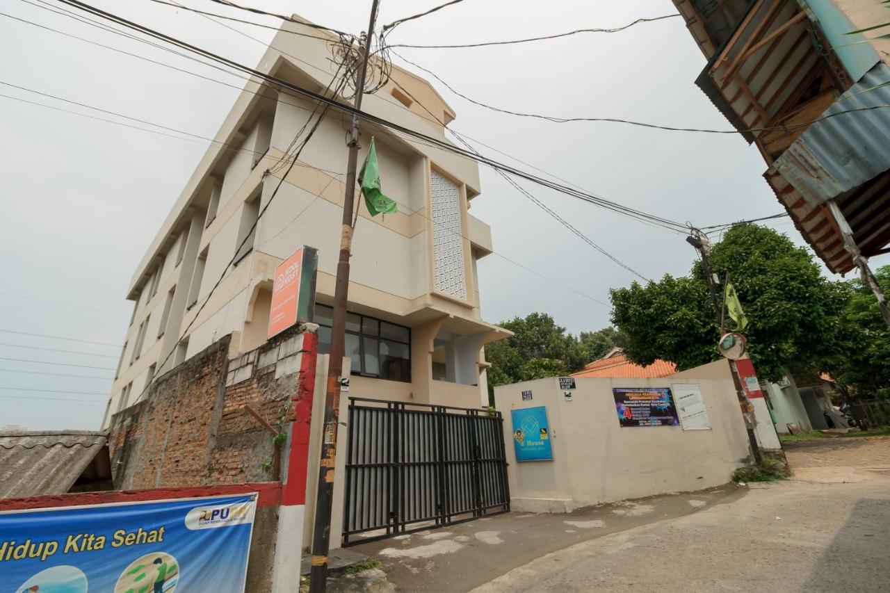 Koolkost Syariah Near Kampus Utama Universitas Budi Luhur Mencil 외부 사진